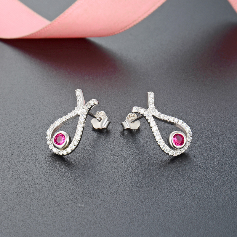 Japonés y coreano s925 pendientes de plata de las mujeres simple nota pendientes de diamantes moda Nueva joyería de cristal fuente de fábrica