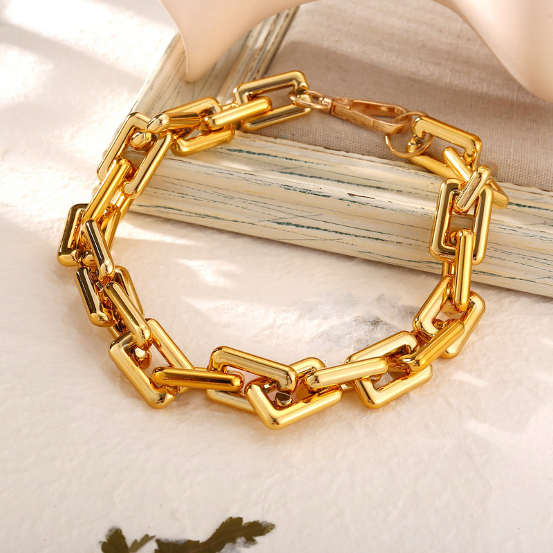 New Exaggerated  Creative Retro Alloy Metal Clavicle Chain Wholesale display picture 5