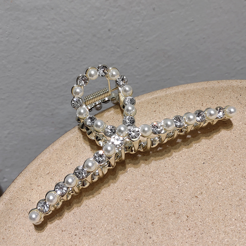 Korean Cross Pearl Shark Clip display picture 8