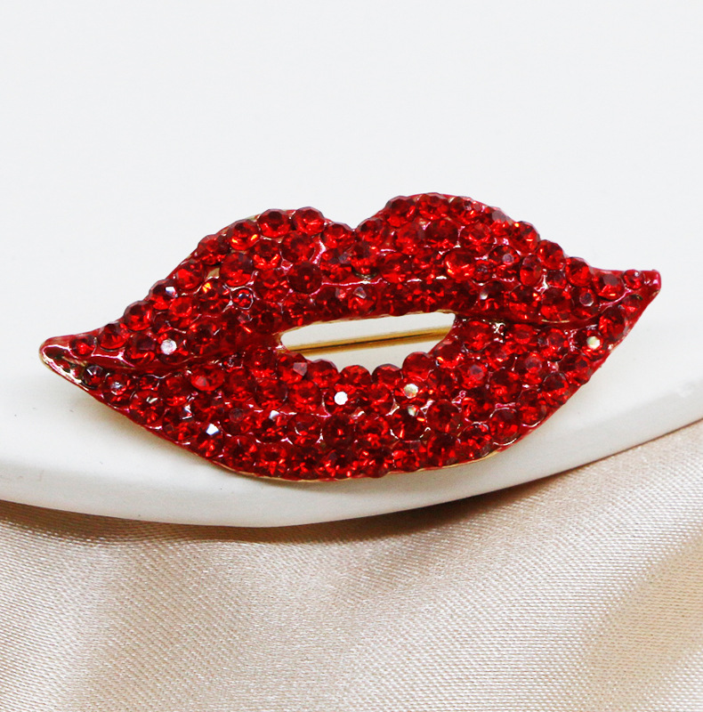 11g Weight Rhinestones Inlay Material Fashion Pin Lips Alloy Enamel Gold Plated Rhinestones Unisex Brooches