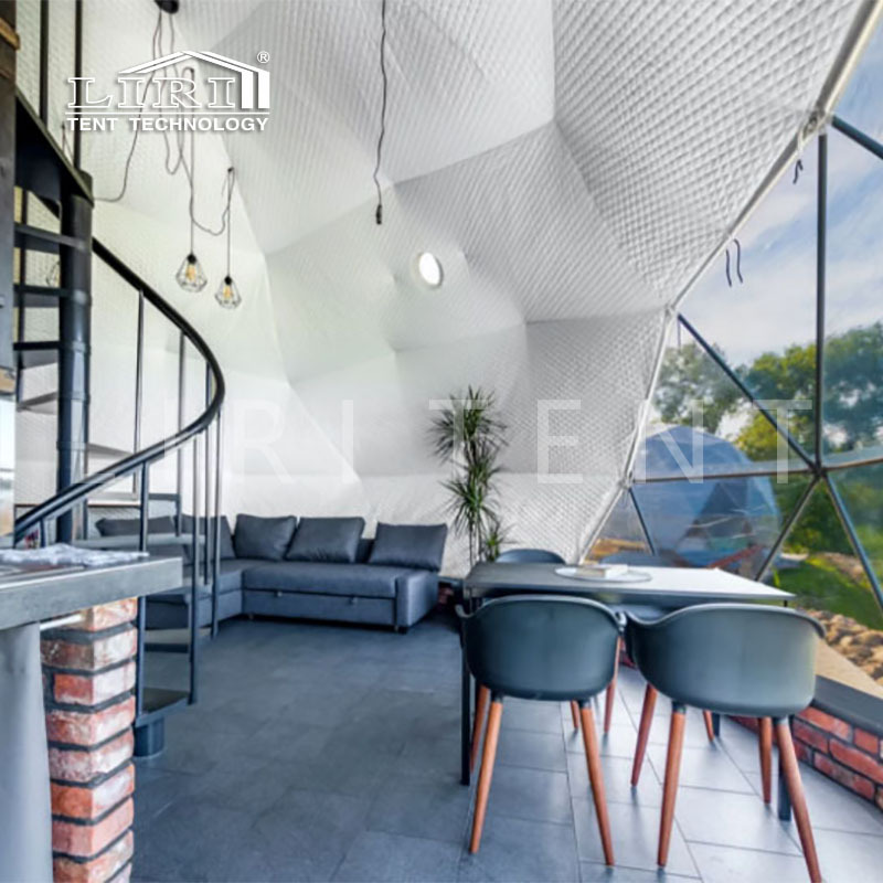 񷶥�ȼ�����۾����к���Բ��¶Ӫ�ǿ��������� �Ƶ�������ԡ��