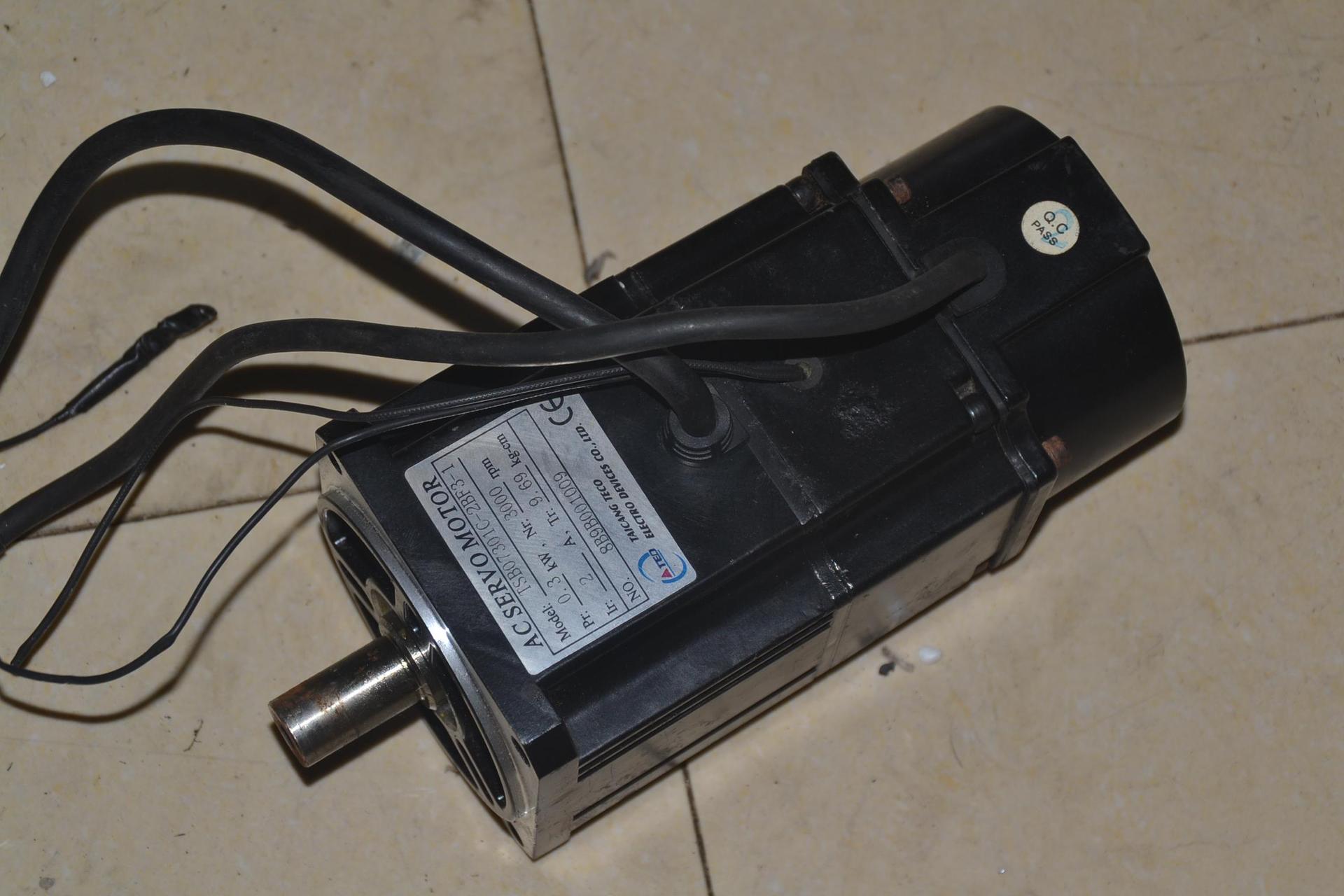 东元 JSMA-SC03ABK TSB07301C-2BF3-1 300W 76 14mm轴伺服电机