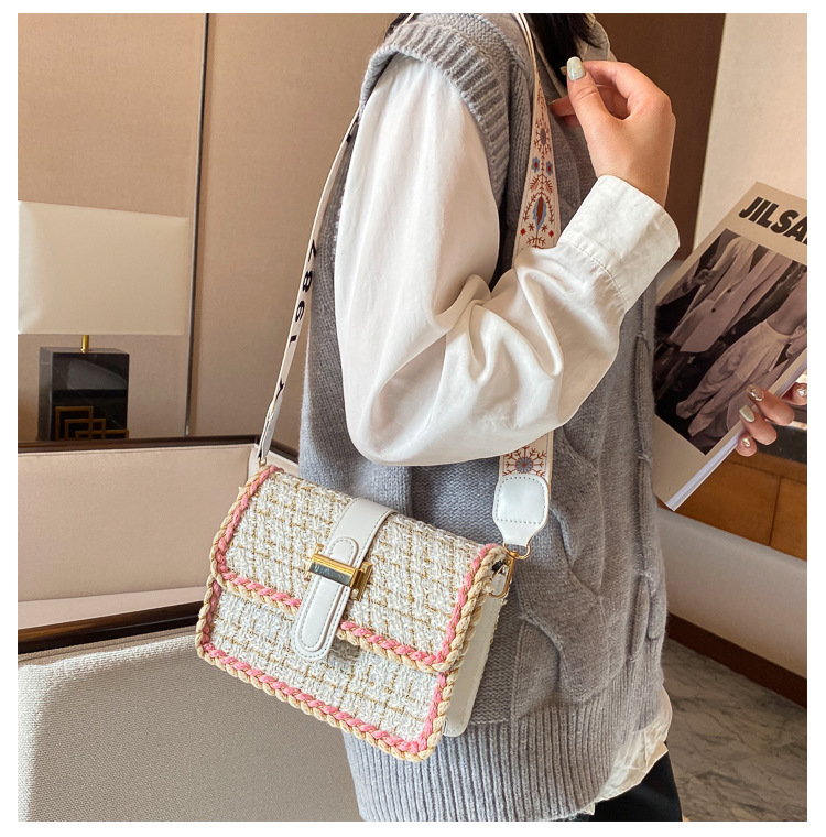 Casual Fashion One-shoulder Messenger Bag display picture 12