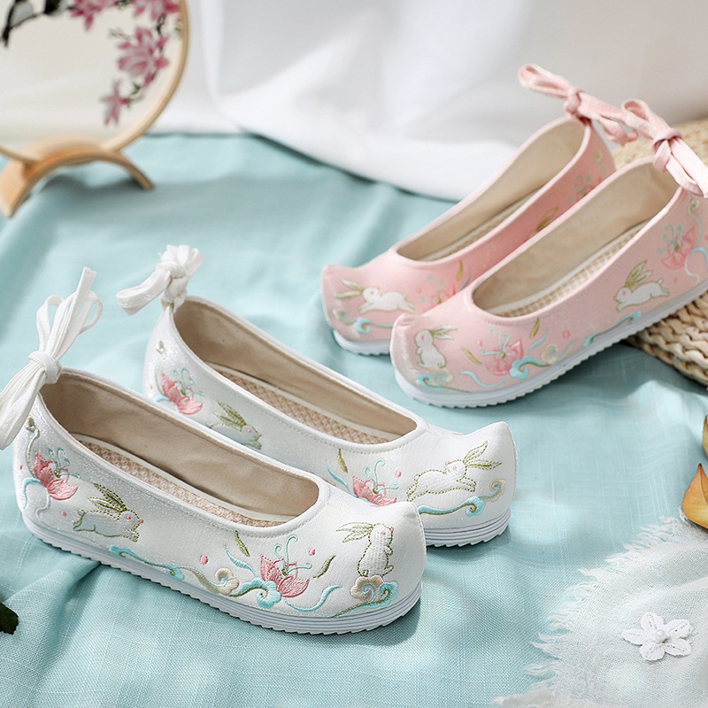 兔子古风汉服鞋女内增高中式2020绣花鞋布鞋千层底翘头古装舞蹈鞋|ms