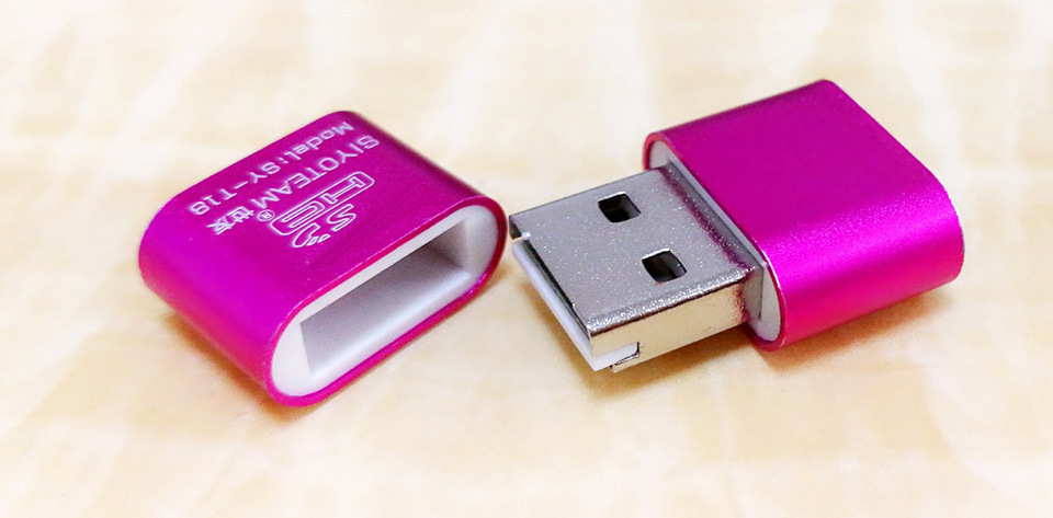 4692710416_1102105232