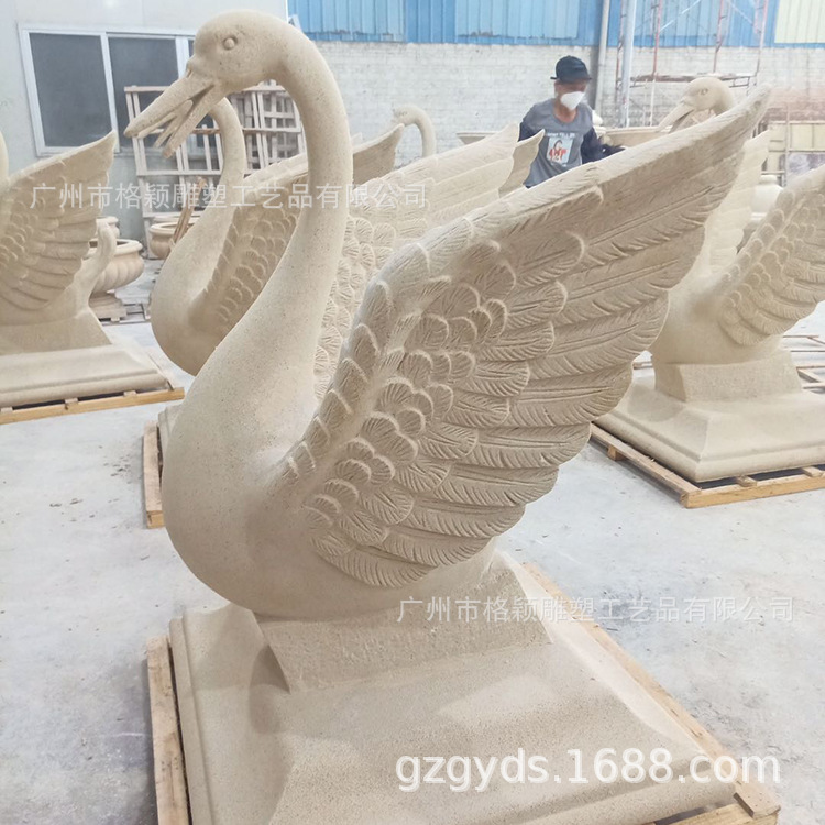 Sandstone swan Waterfront Sculpture fountain Water spray swan animal Statue customized Real estate gardens Scenery Sculpture