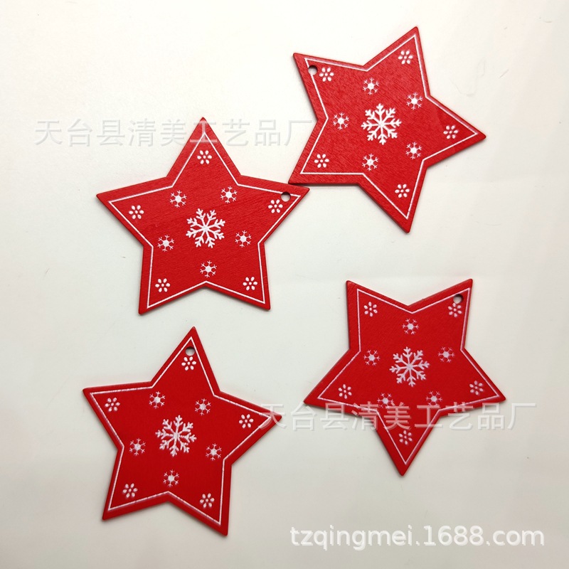 Colgante de dibujos animados navideños de madera de bricolaje de la serie navideña pintada roja 10 piezas en un paquete con 10 cuerdas de cáñamo