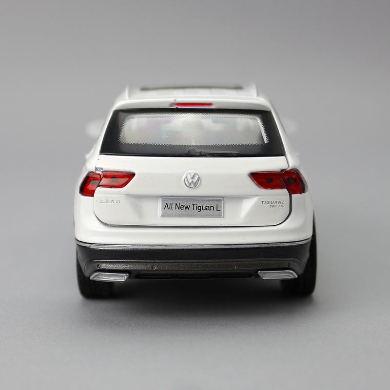 Volkswagen Tiguan L (7).JPG
