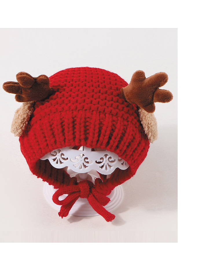 Autumn And Winter Children's Cute Antlers Knitted Hat display picture 6