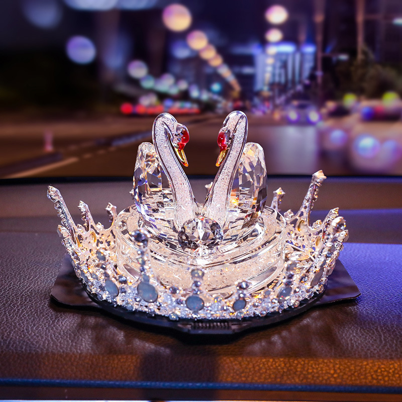 빨간 머리 화이트 스완 향수 시트 + 크라운