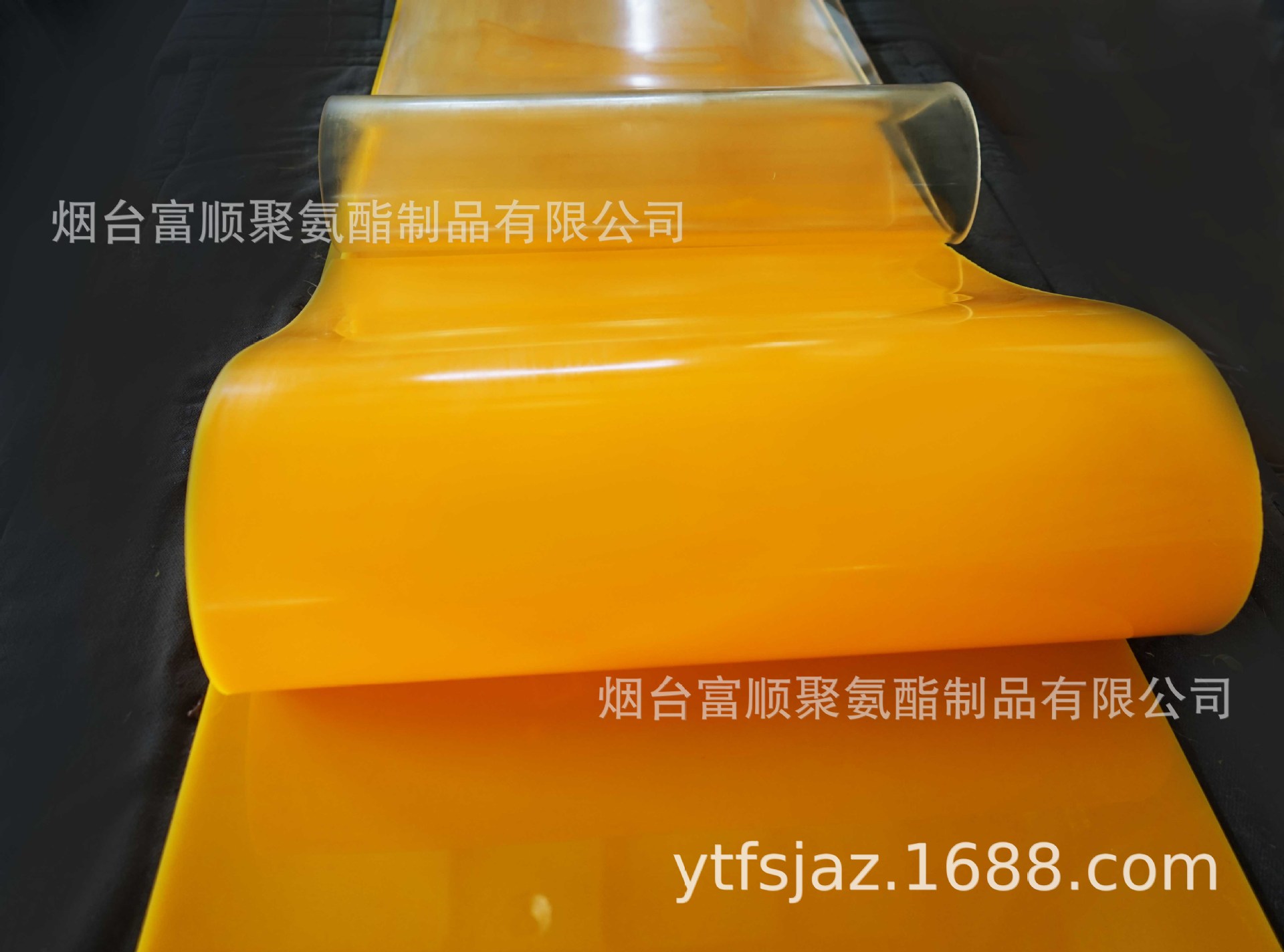 山东烟台富顺聚氨酯厂家专供供应聚氨酯板(图) 垫板 卷板 衬板