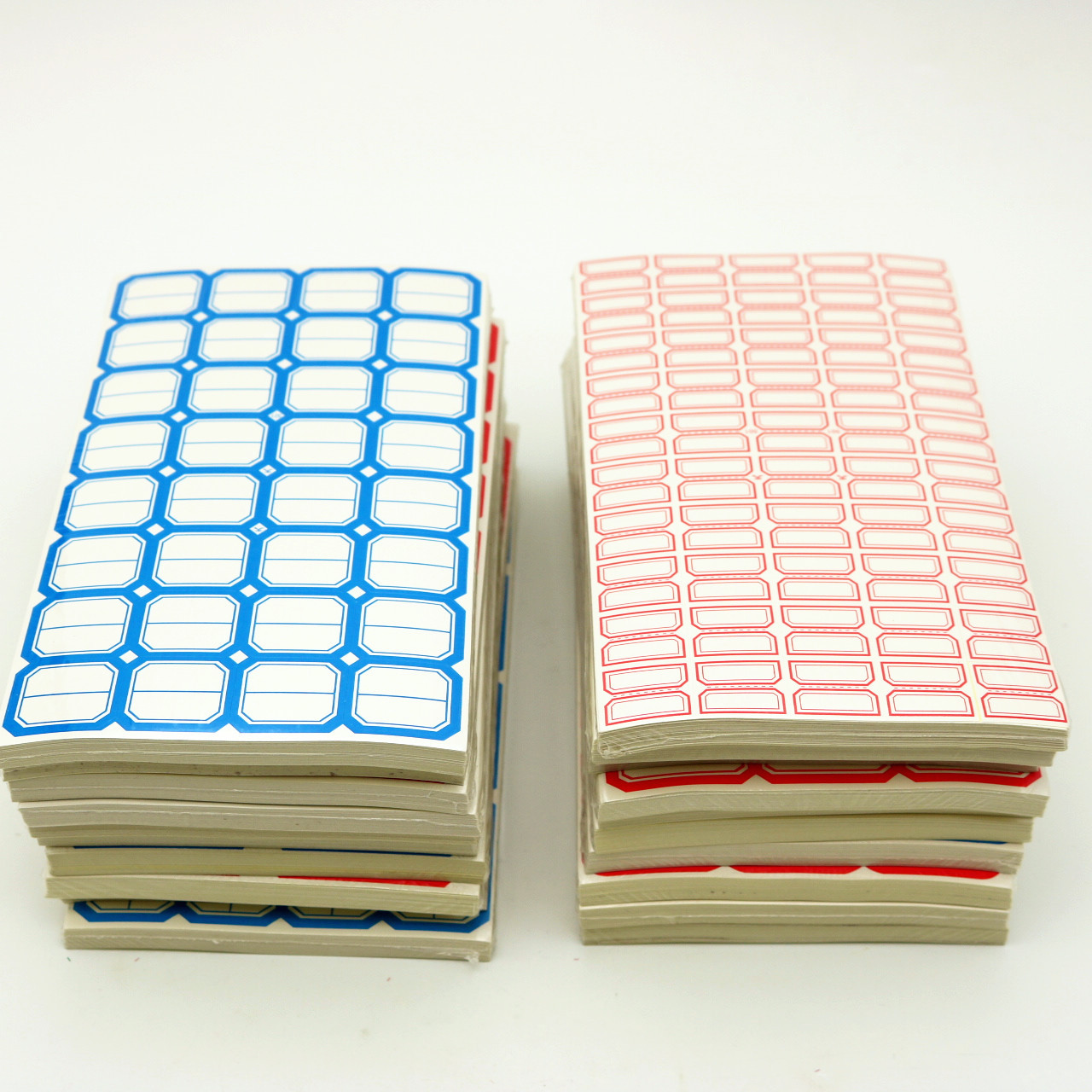 批发空白多款多尺寸不干胶自定义标签纸商标贴纸封口贴纸扣取纸-阿里巴巴