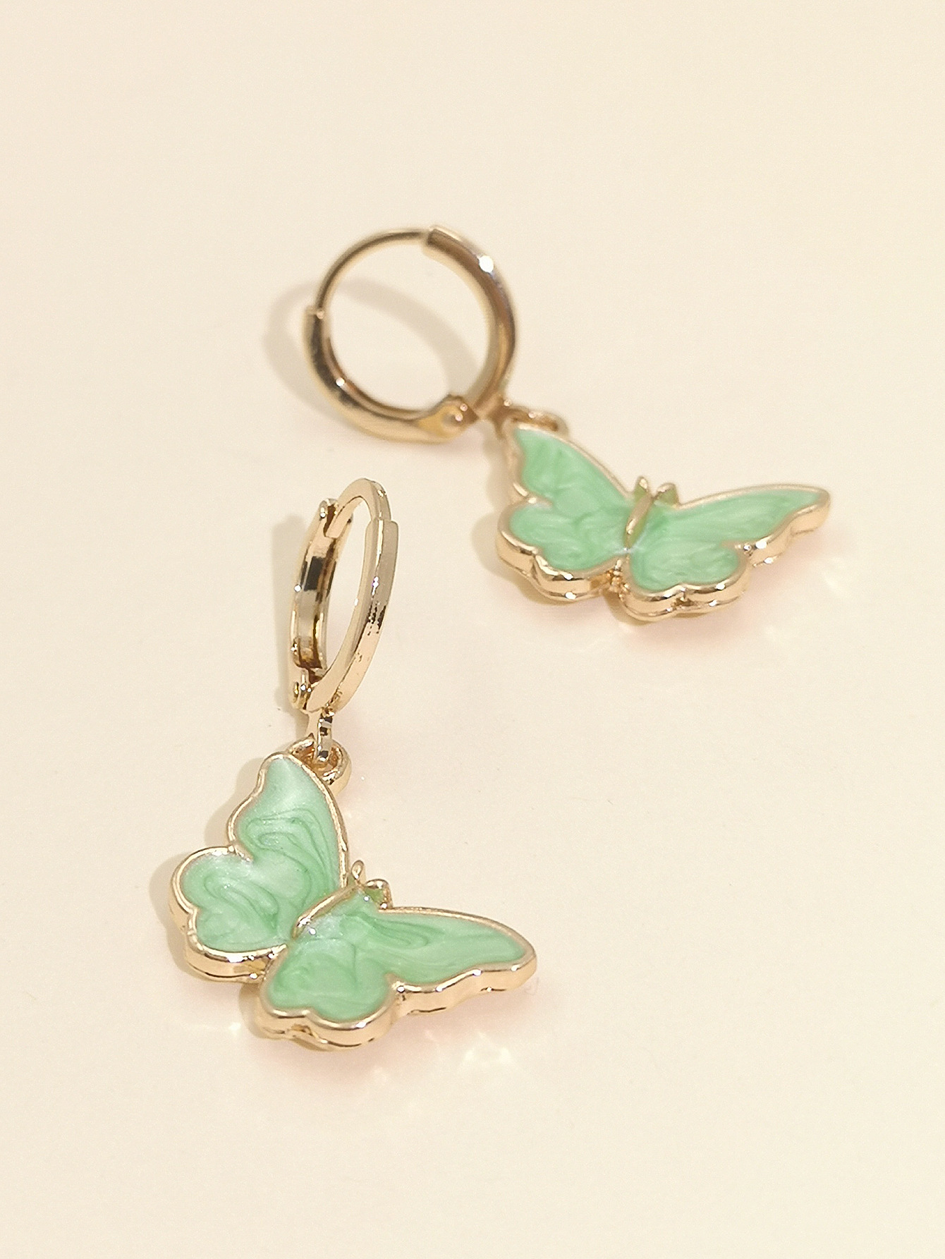 Fashion Butterfly Earrings Korean Temperament Elegant Butterfly Fresh Simple Earrings Wholesale display picture 8