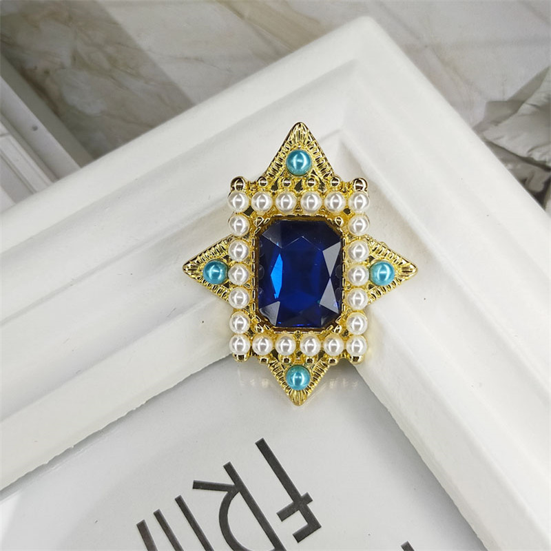 Qingdao Galaxy Sapphire Pearl Pendant Western Antique Retro court Geometry design Brooch