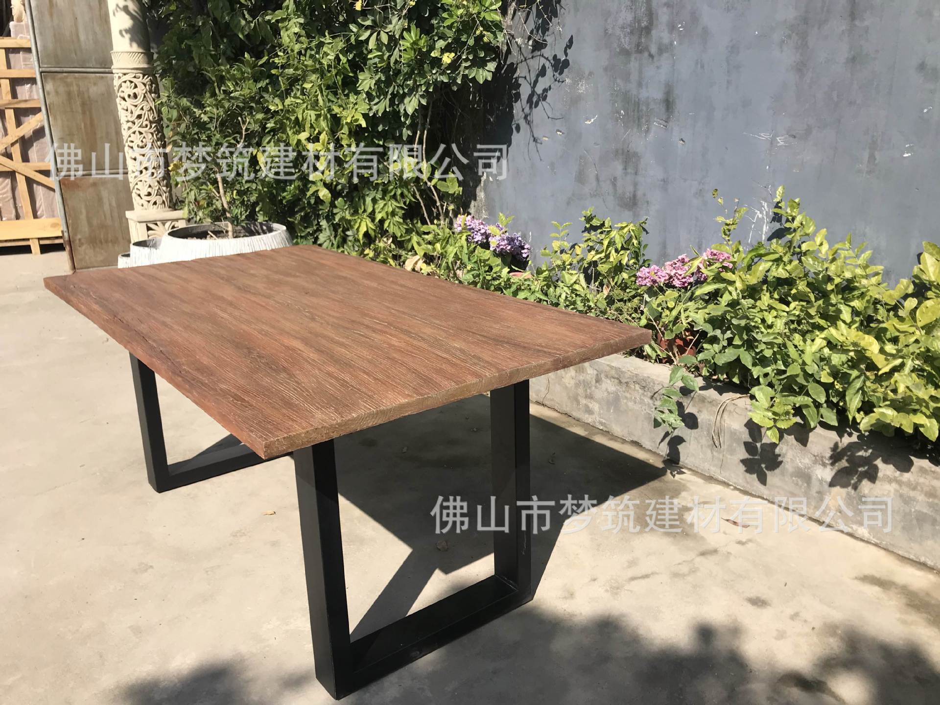 专注水泥仿木台面 GRC水泥景观制品 有木质感而且经久耐用