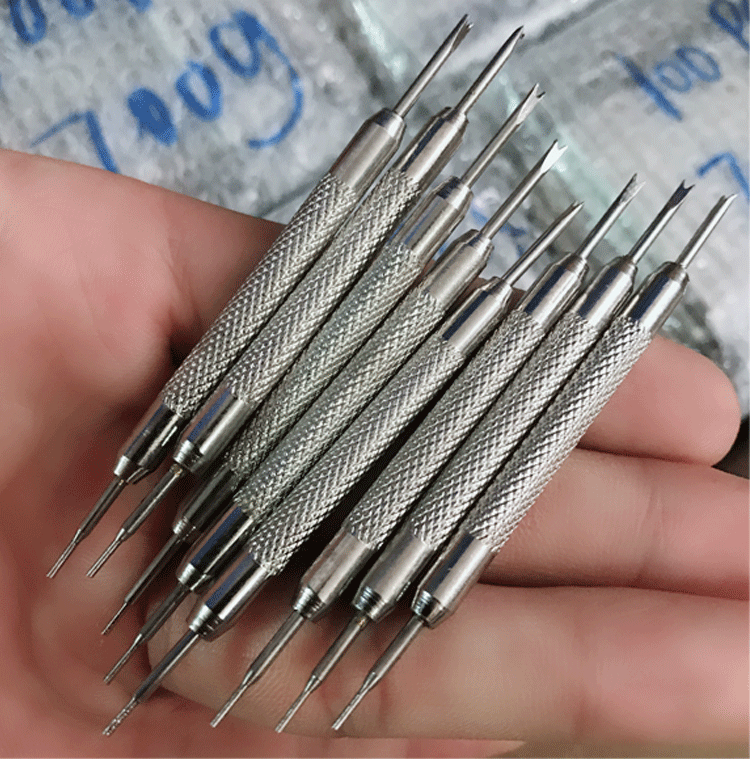 8985958650_1795582525