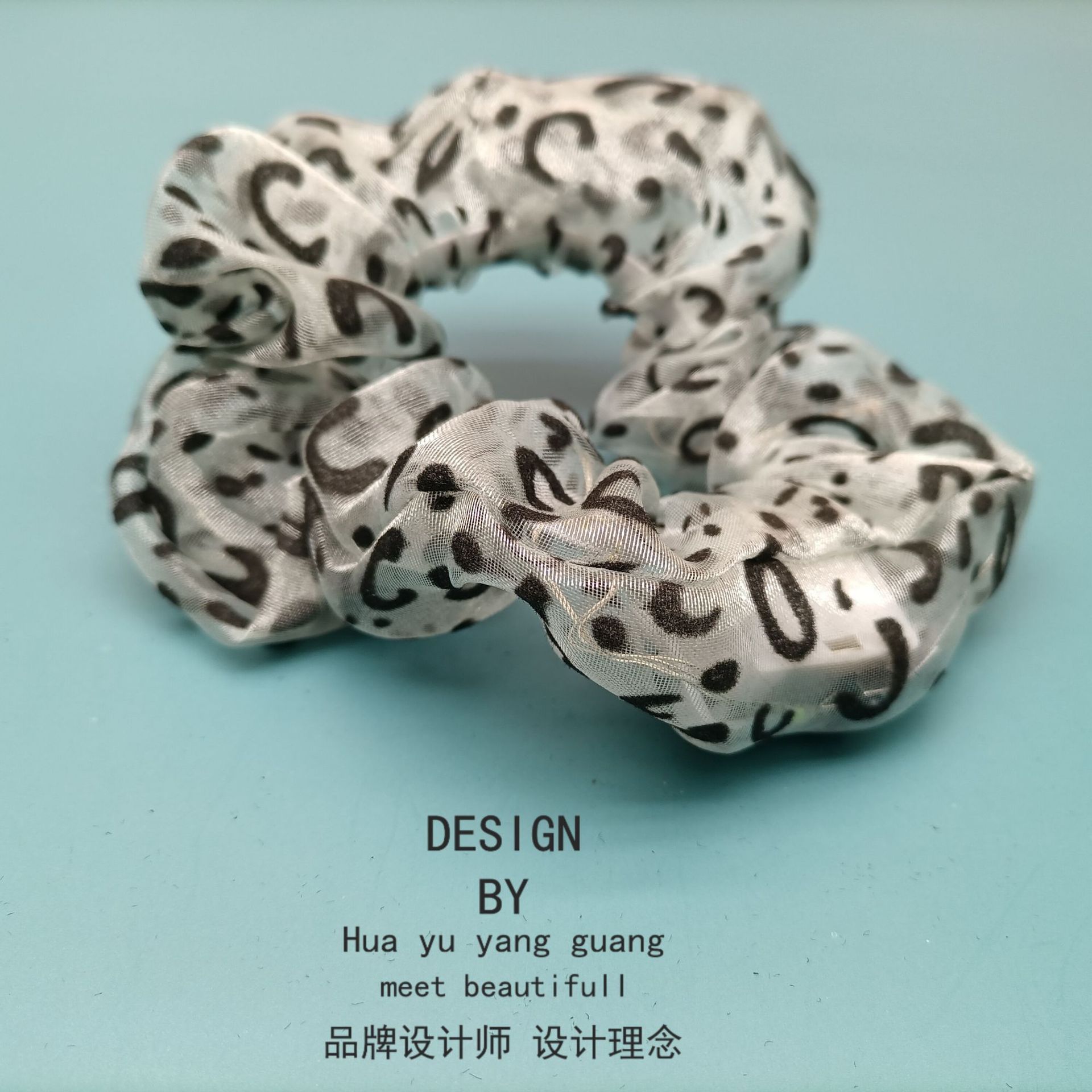 Europa y los Estados Unidos personalizados LED brillante anillo de pelo colorido intestino lluvia flores sol marca muestra personalizada brillante cabello cuerda de pelo