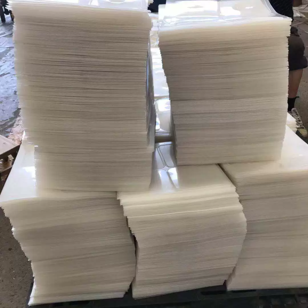 Porcelain white PP board custom processing baby car bag lining plate transparent PP slices small plastic sheet