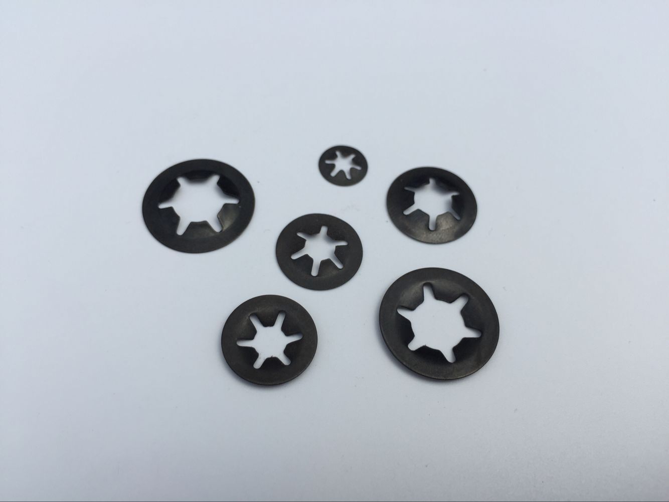 非螺纹锁紧垫圈   轴承夹4.5*11.3*0.2