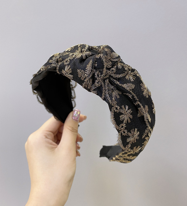 Korean Lace Headband Fashion Mesh Embroidery Flower Knotted Headband Wide Side Hair Hole Pressure Hair Band Wholesale Nihaojewelry display picture 2