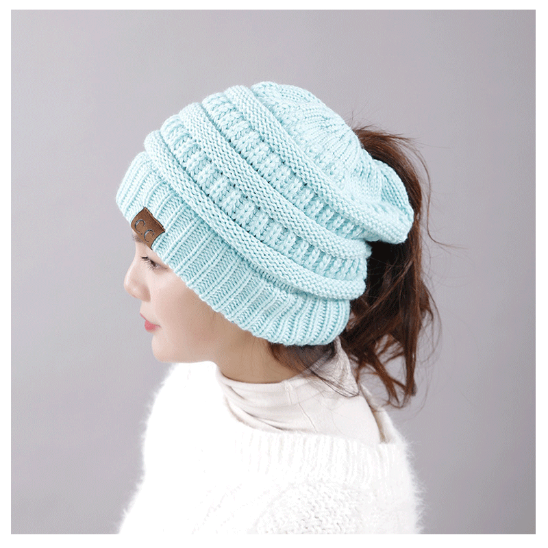 Gorro de lã grosso e quente para atividades ao ar livre no inverno, estilo pulôver esportivo, com abertura para rabo de cavalo._voghion.com
