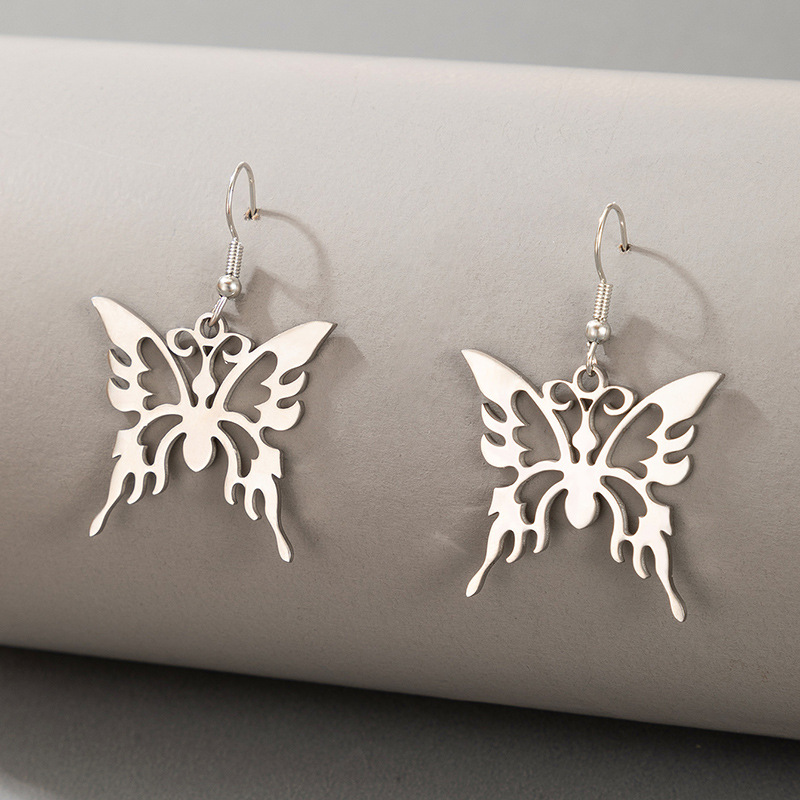 Pendientes De Mariposa Hueca De Moda display picture 4