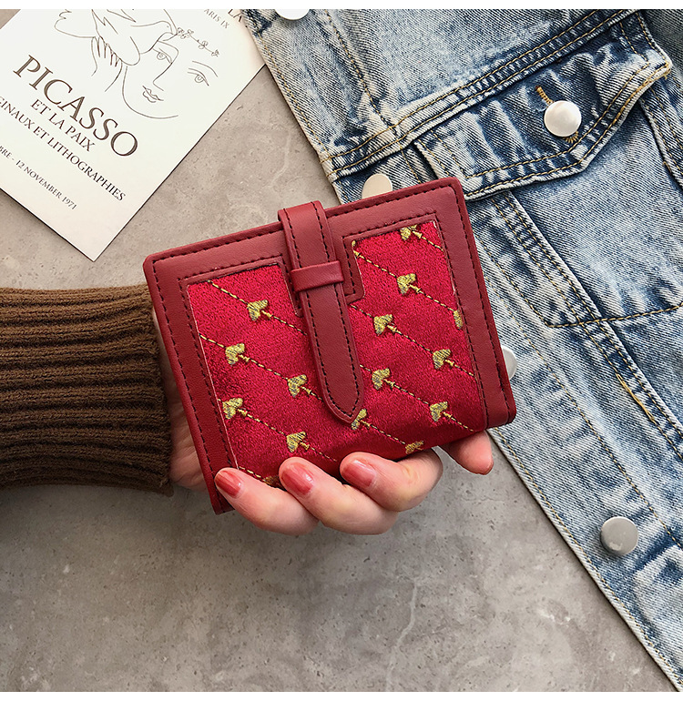 70% Off Short Style Wallet 2020 New Embroidered Student Wallet Short Folding Ladies Multifunctional Card Holder Wholesale display picture 57