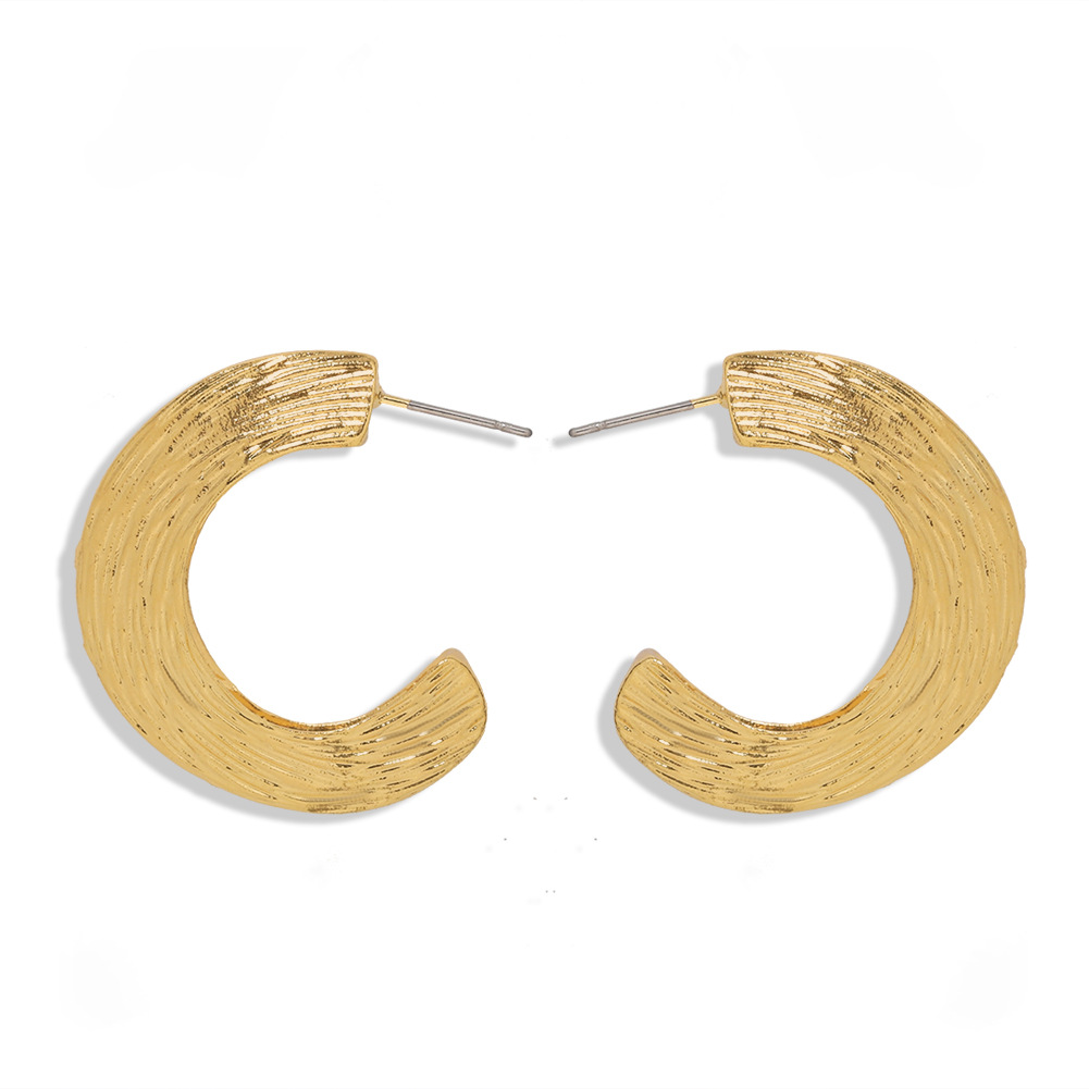 Simple Fashion Semi-circular Earrings Female New Trendy Punk Earrings display picture 7