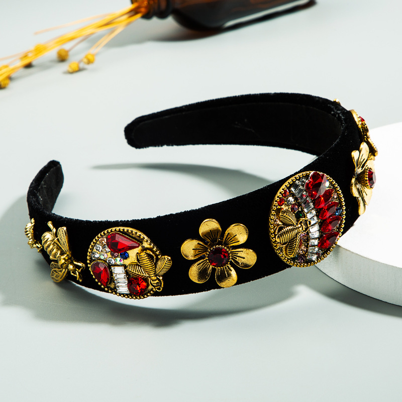 Ins Europäische Und Amerikanische Retro-barock-palasts Til Farbe Strass Stirnband Weiblich Schwarz Goldener Samt Stoff Blumen Stirnband display picture 3