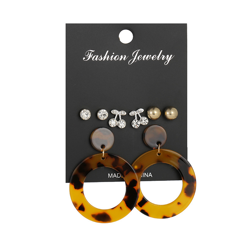New Popular Geometric Acrylic Sheet Tassel Earrings Combined Pearl Earrings Set Nihaojewelry Wholesale display picture 43