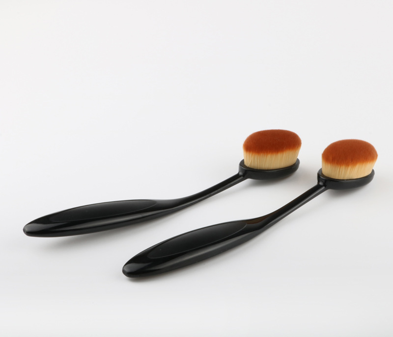 Single Makeup Brush Foundation Brush Black Foundation Brush Beauty Makeup Tool display picture 3