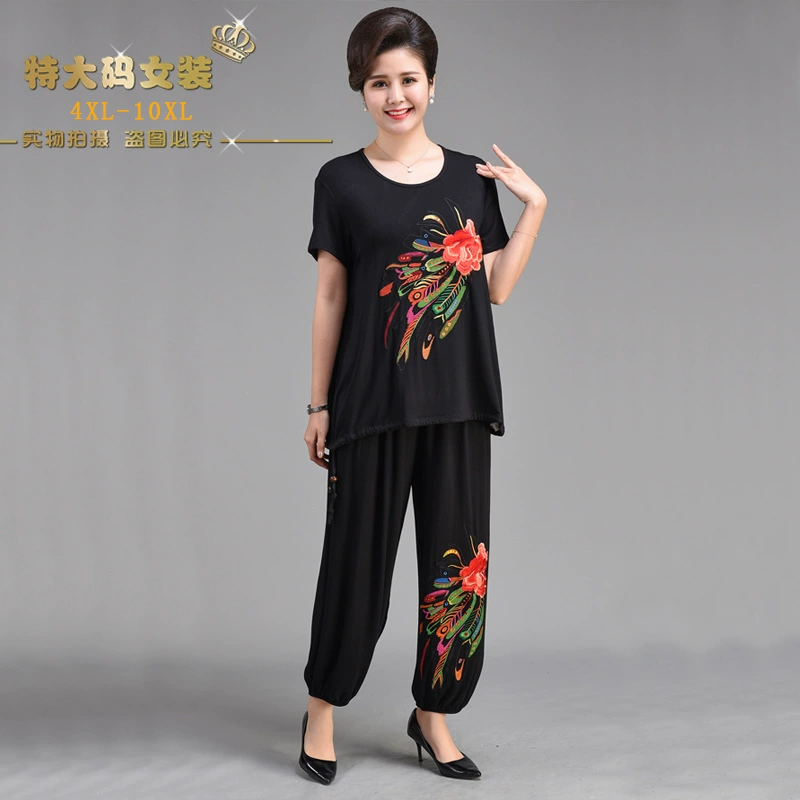 Изысканная Летняя вязаная рубашка для женщин среднего и пожилого возраста с вышивкой, черная свободная новая одежда больших размеров с короткими рукавами для мамы, модная свободная новая одежда в западном стиле