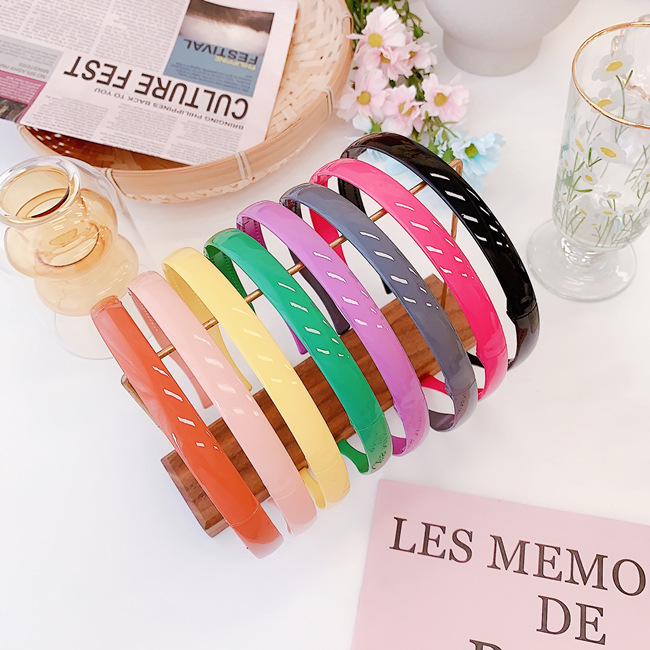 Korean Girl Color Folding Thin-edged Headband Simple Plastic Toothed Non-slip Headband Candy-colored Resin Wholesale Nihaojewelry display picture 20