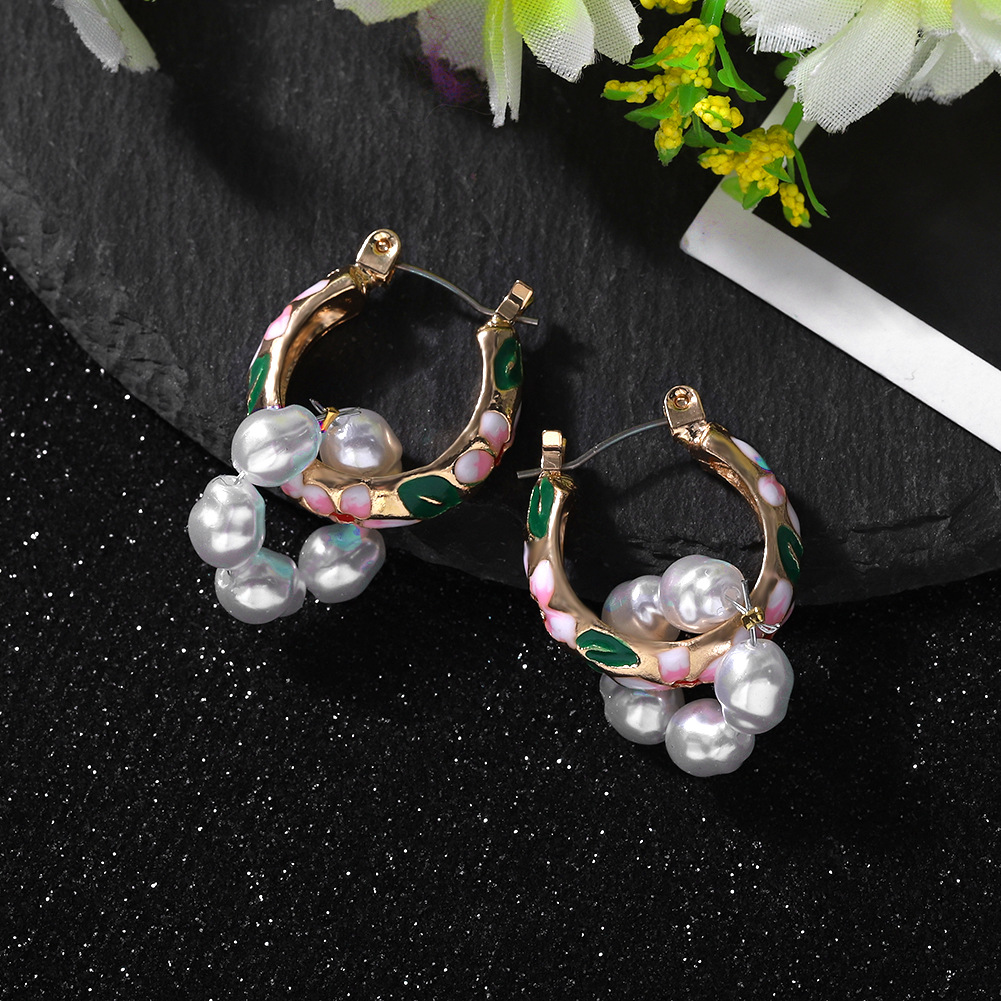 New Alloy Printed Handmade Beaded Earrings Female Multi-element Exquisite Earrings display picture 6