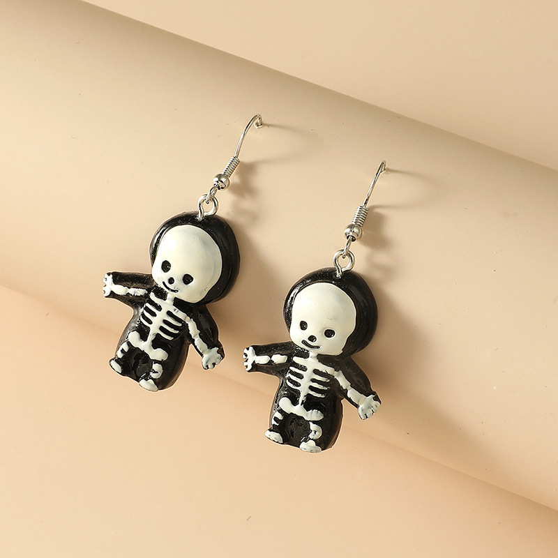 Hot-selling  Halloween Creative Earrings Wholesale display picture 3