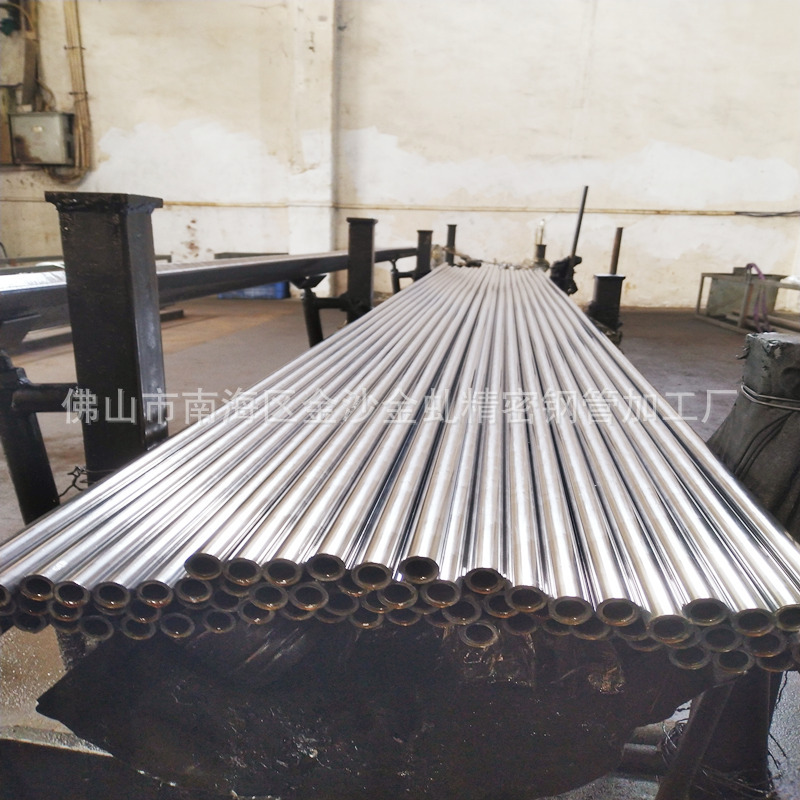 材质低碳状态软态管的内外表面光滑光亮SAE1010精密无缝钢管10#