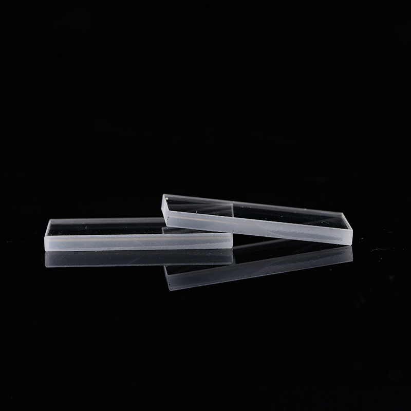 耐高温石英玻璃片光学玻璃高透光透明石英圆片方片打孔加 工