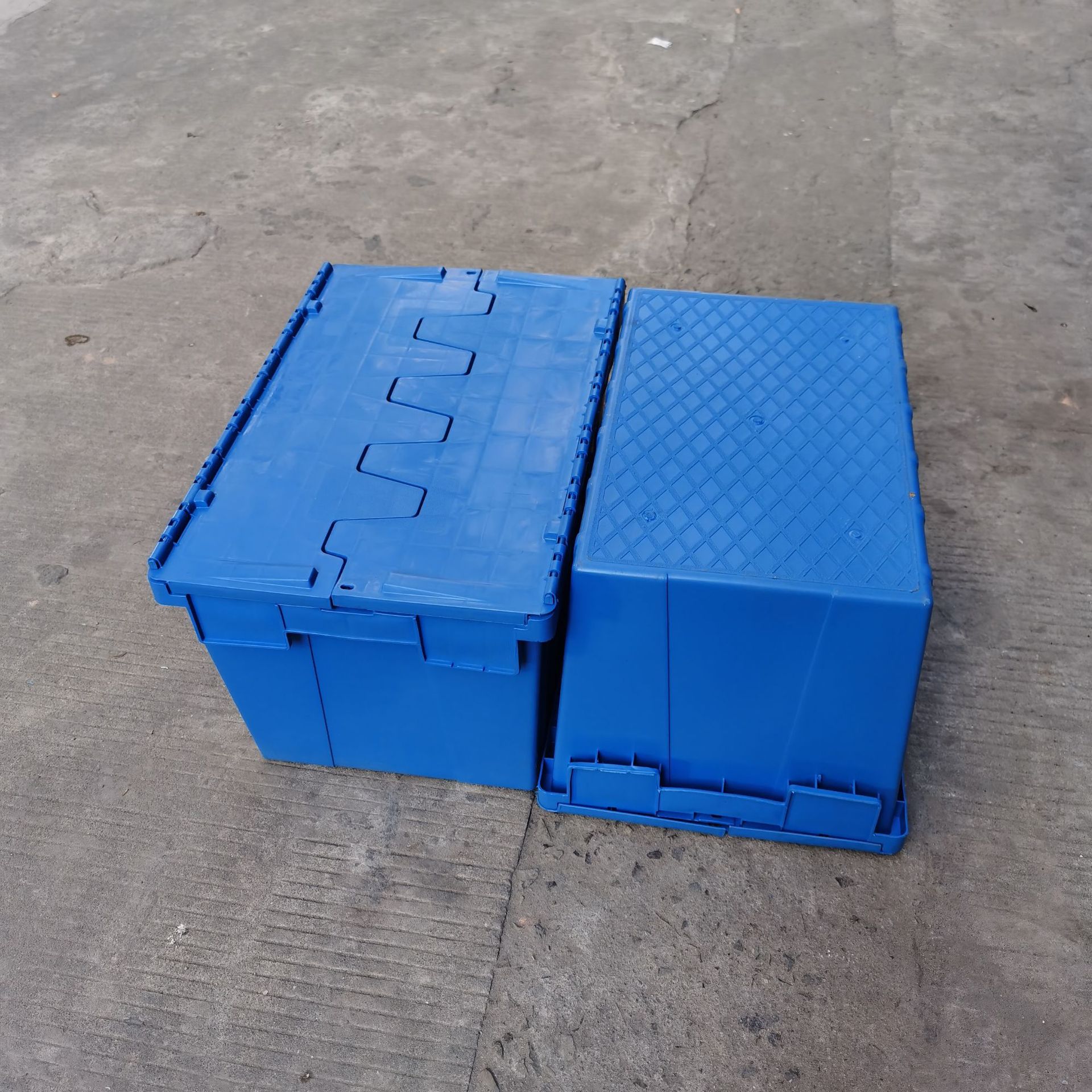 塑料错位箱 蓝色套叠塑料箱 560*380*330连盖箱翻盖 苏州塑料箱