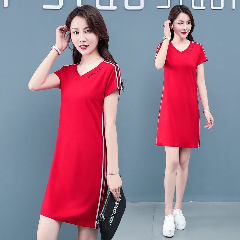 Mid length version V-neck Short sleeved T-shirt Dress lady Add fertilizer Large mm Easy Cover the belly Show thin leisure time skirt