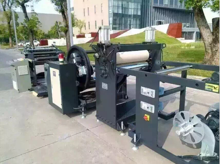 供应PE片材挤出机 PE片材押出设备　东莞安富专注挤出设备四十年