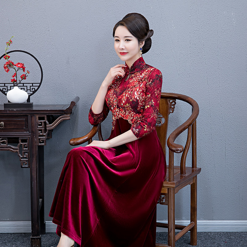 Chinese Dress Qipao for women Cheongsam version dress heavy industry Embroidery Wedding Dress cheongsam skirt national style dress long cheongsam stock
