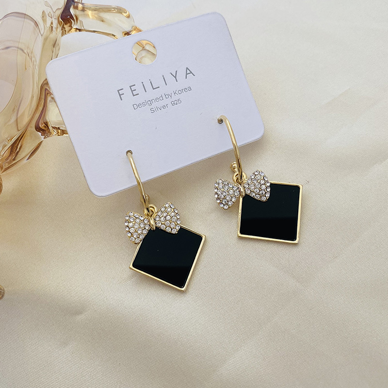 9a5c49657933482cc2546034ee6199