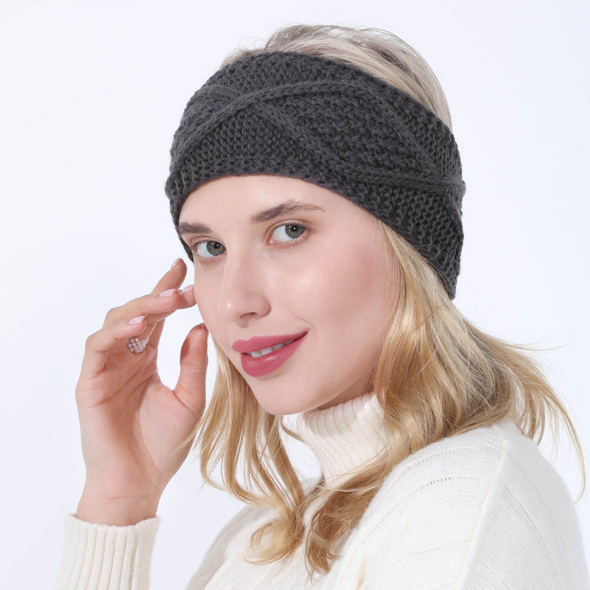 New Autumn and Winter Women's Knitted Face Wash Headcover with Woolen Hairband Aran Diamond High ponytail Hat_voghion.com
