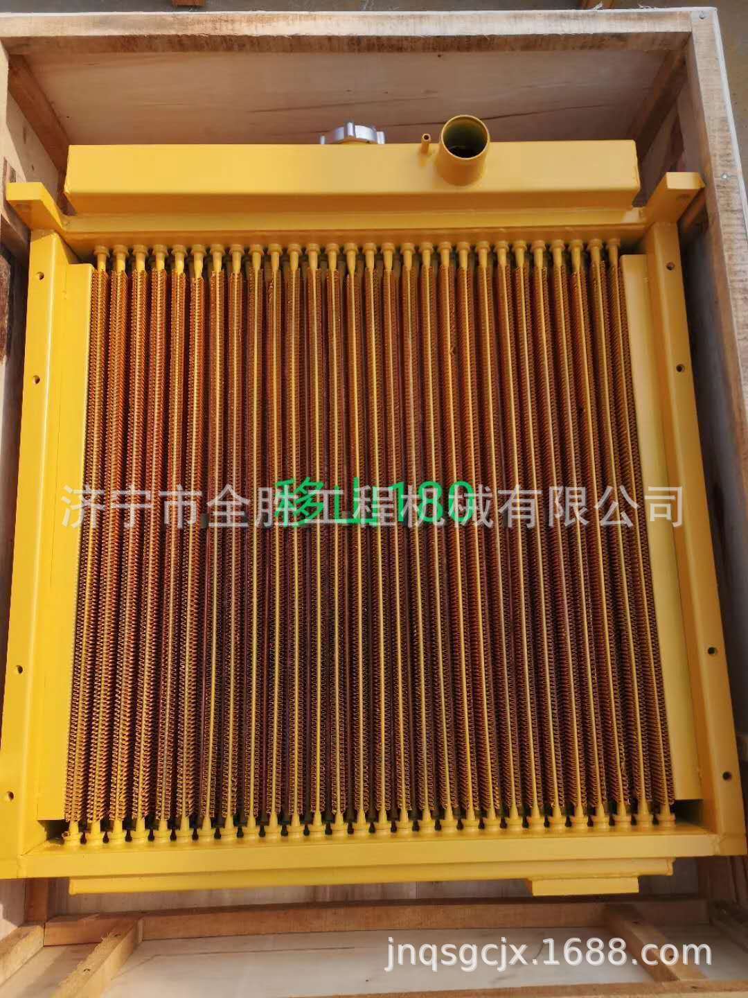 批发SD13推土机水箱 推土机水箱上下水管 变矩器 飞轮壳总成