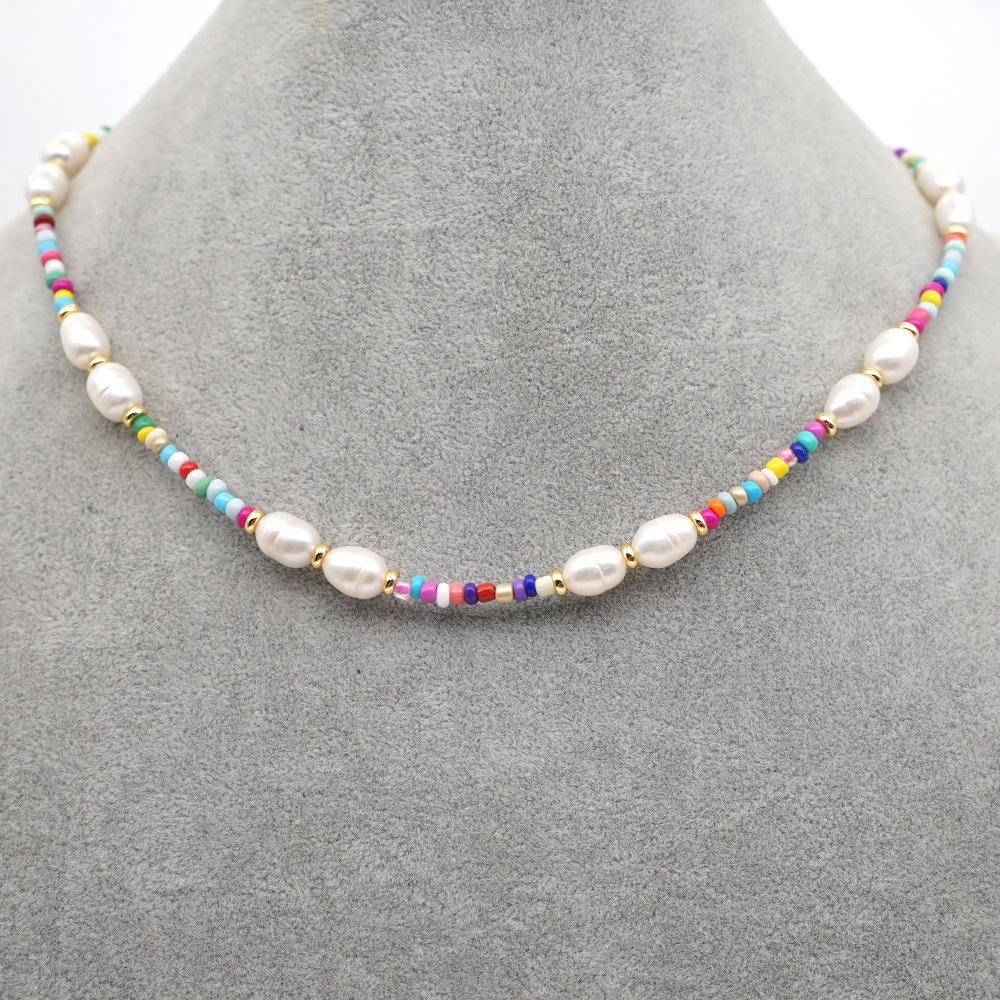 Fashion Retro Baroque Natural Pearl Ethnic Color Rice Bead Clavicle Necklace Wholesale Nihaojewelry display picture 1