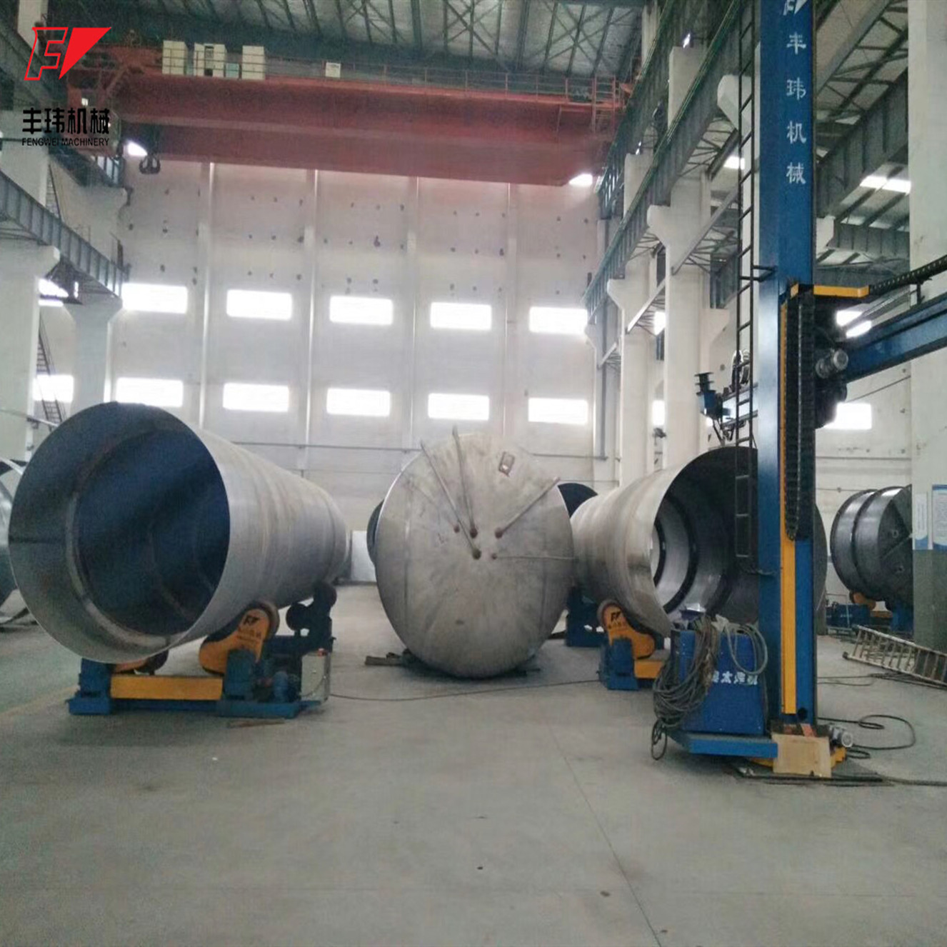 可调式滚轮架生产厂家出租大吨位 焊接滚轮架、 设备租赁300T