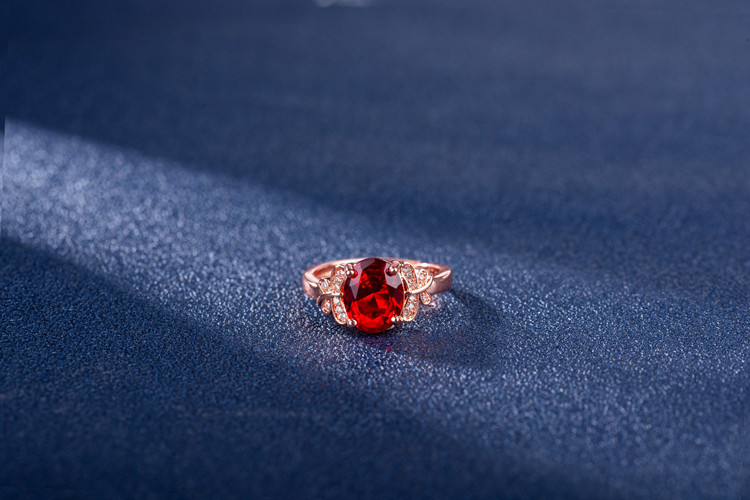 anillo de mariposa con micro incrustaciones de circonio rosa rub anillo de oro rosa joyerapicture3