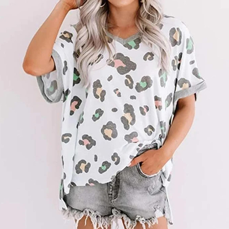 loose V-neck short-sleeved printed T-shirt NSKX6055