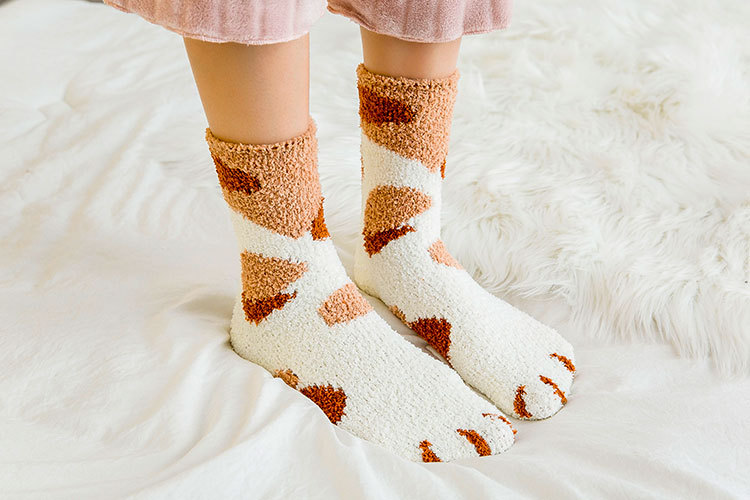 Women s thickened silicone non-slip cat claw coral fleece floor socks NSFN9362