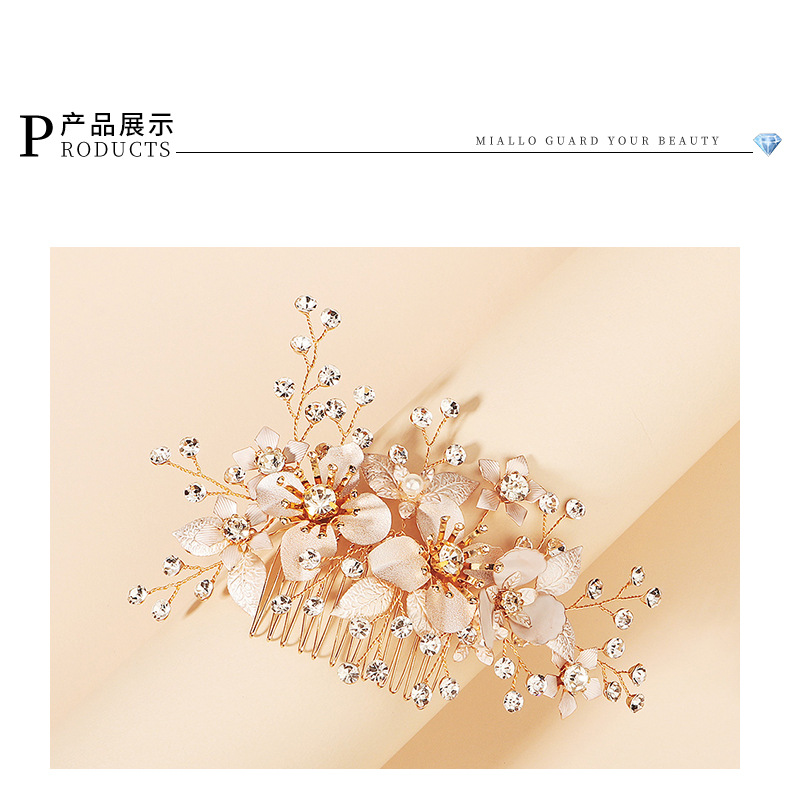 Hot Sale Wedding  Handmade  Pearl Rhinestone Insert Comb display picture 3